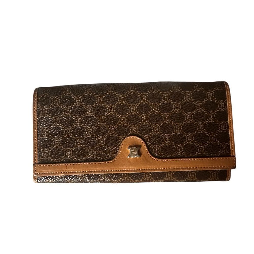 Celine Kisslock Wallet - Picture 2 of 14